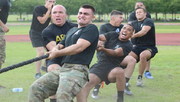 Image of A game of tug-of-war.